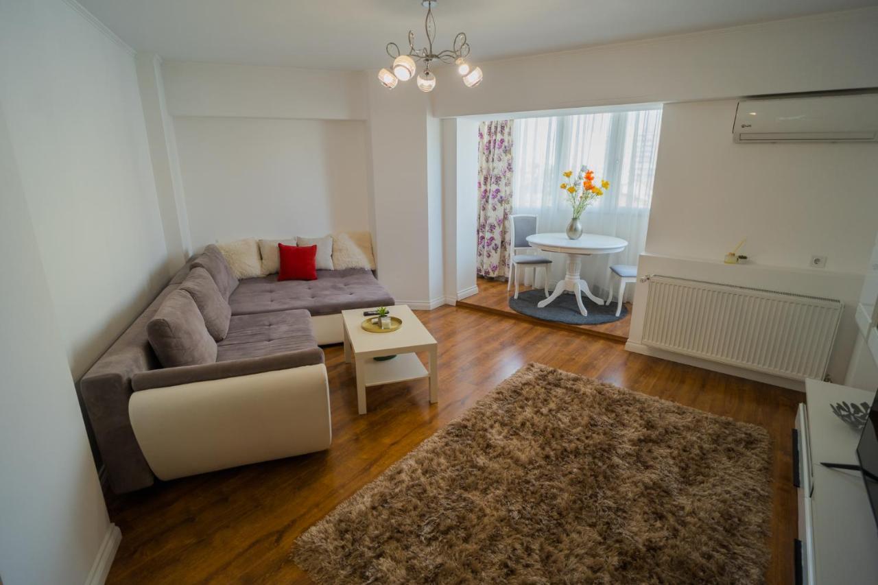 Cozy & Spacious 2Br Apartment With Netflix Bukurešť Exteriér fotografie