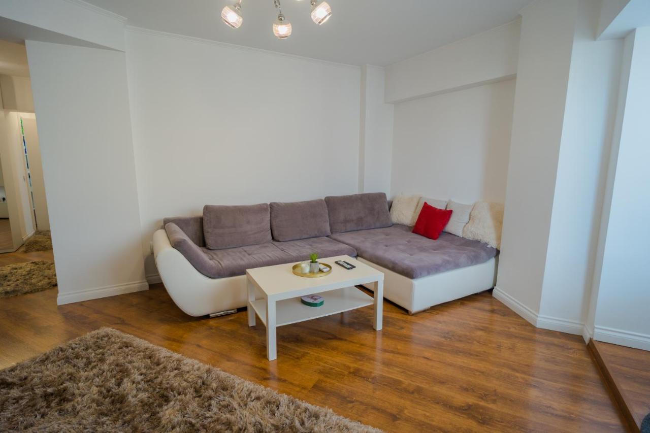Cozy & Spacious 2Br Apartment With Netflix Bukurešť Exteriér fotografie