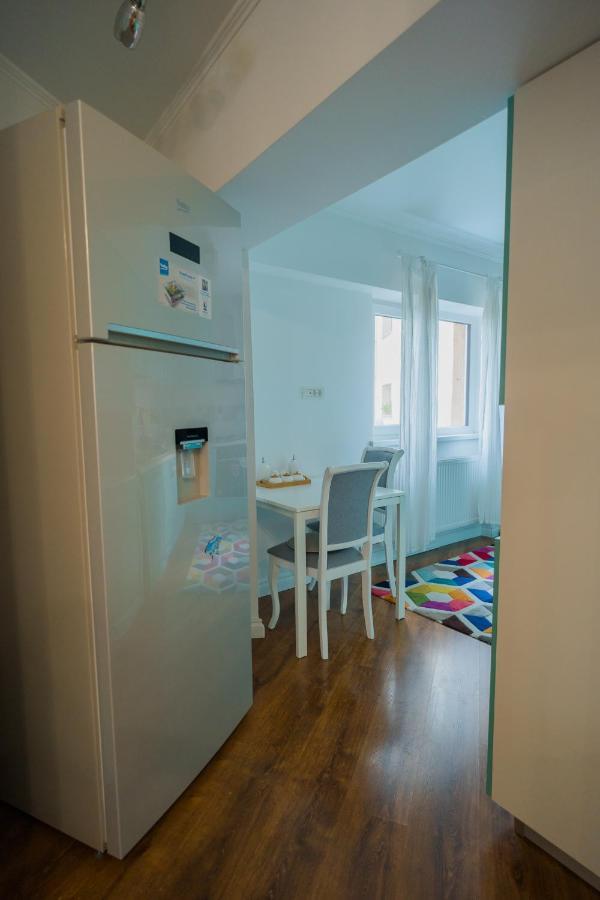 Cozy & Spacious 2Br Apartment With Netflix Bukurešť Exteriér fotografie