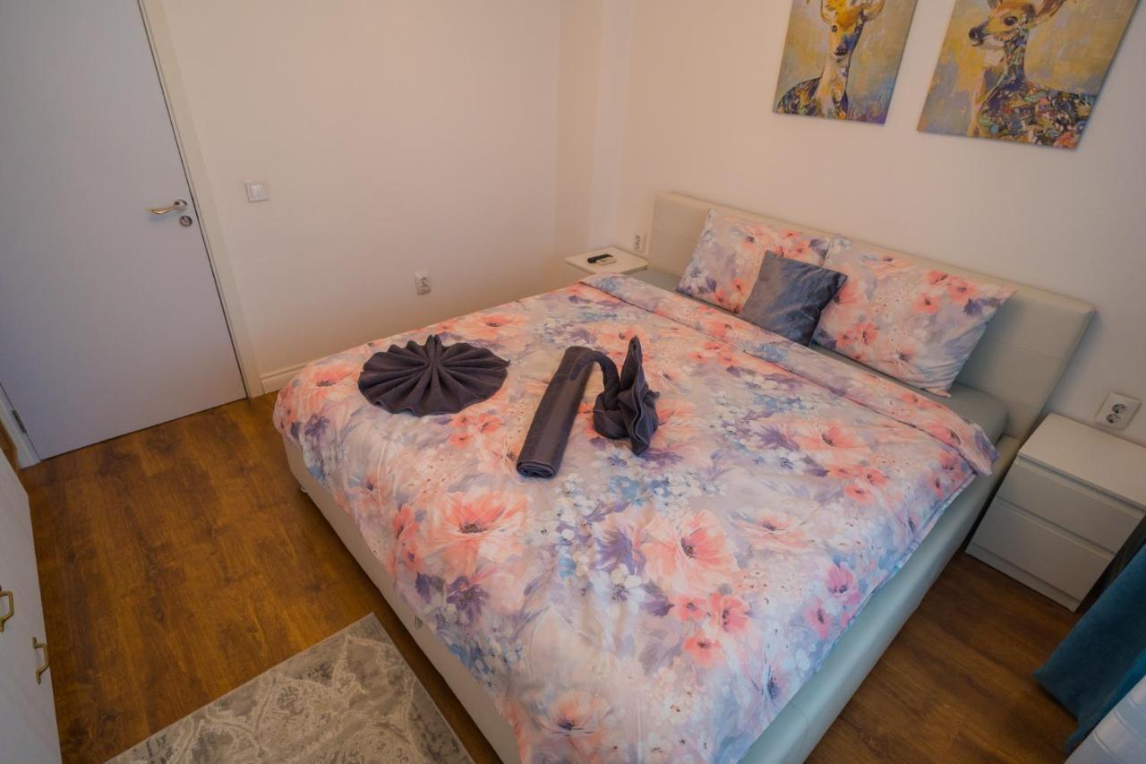 Cozy & Spacious 2Br Apartment With Netflix Bukurešť Exteriér fotografie
