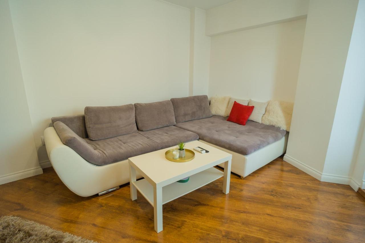 Cozy & Spacious 2Br Apartment With Netflix Bukurešť Exteriér fotografie
