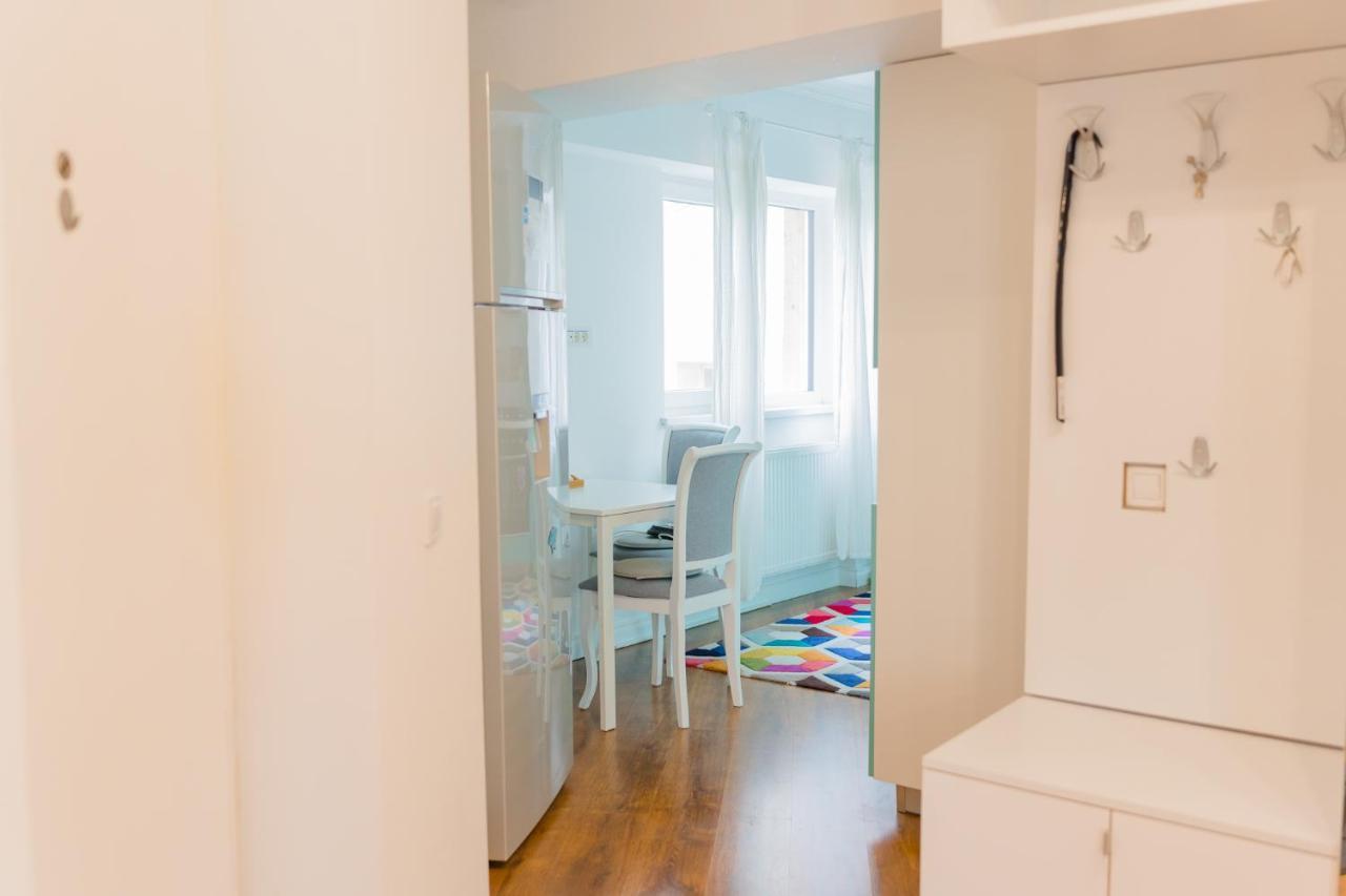 Cozy & Spacious 2Br Apartment With Netflix Bukurešť Exteriér fotografie
