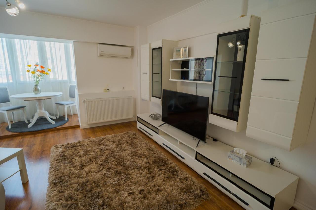 Cozy & Spacious 2Br Apartment With Netflix Bukurešť Exteriér fotografie