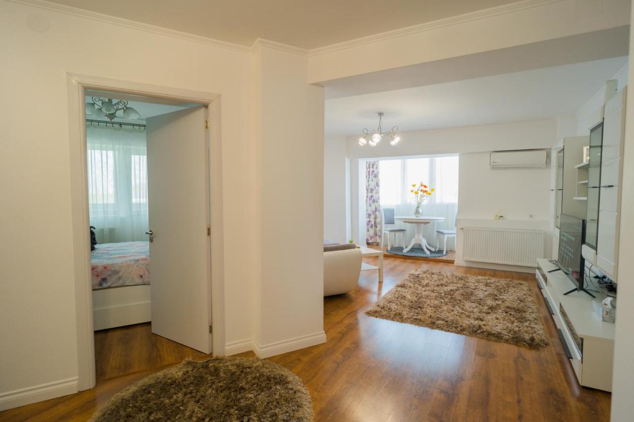 Cozy & Spacious 2Br Apartment With Netflix Bukurešť Exteriér fotografie