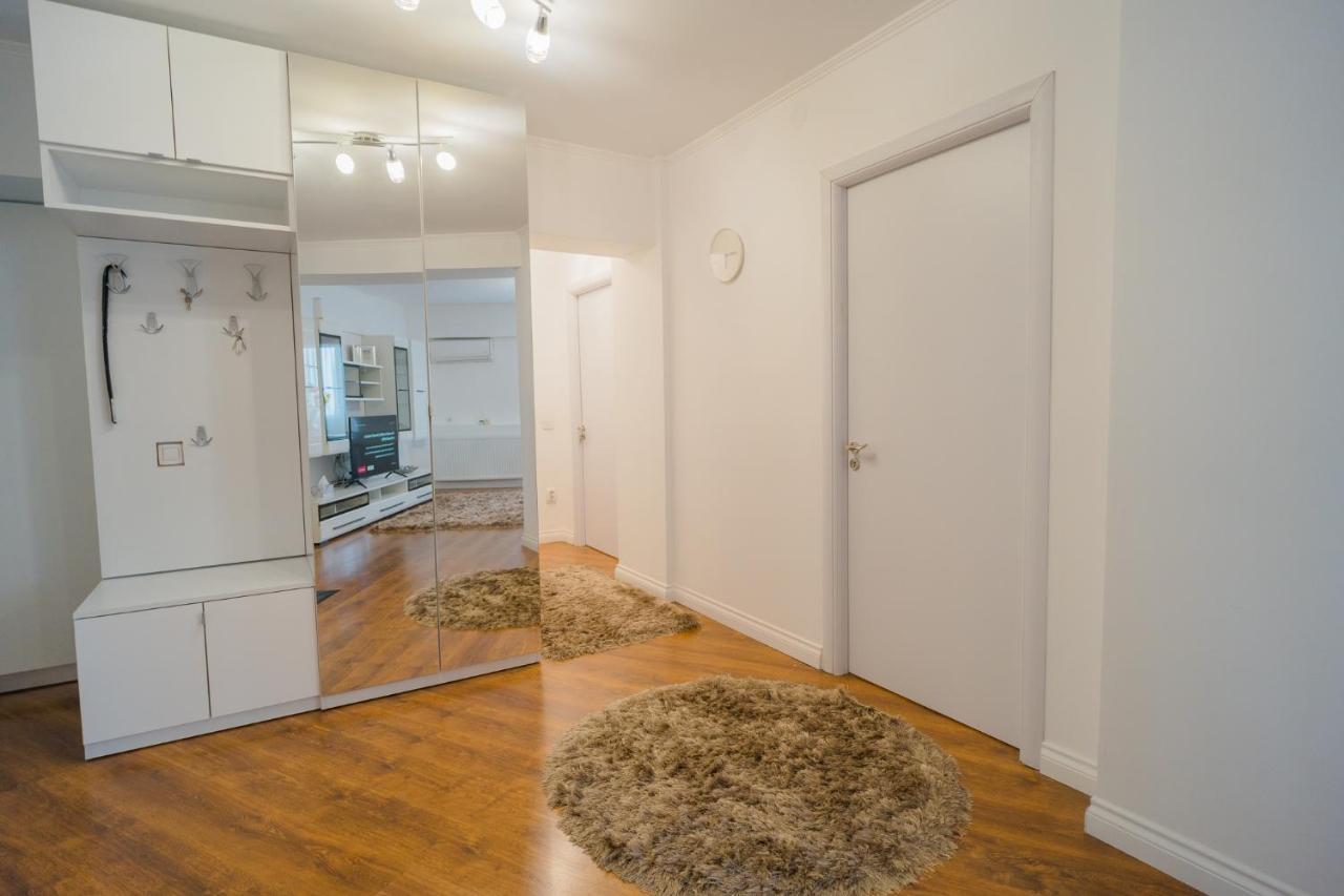 Cozy & Spacious 2Br Apartment With Netflix Bukurešť Exteriér fotografie